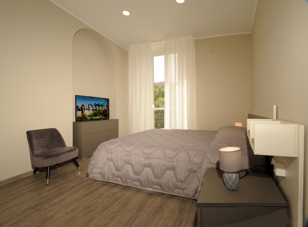 Exclusive Suite - Photo 1