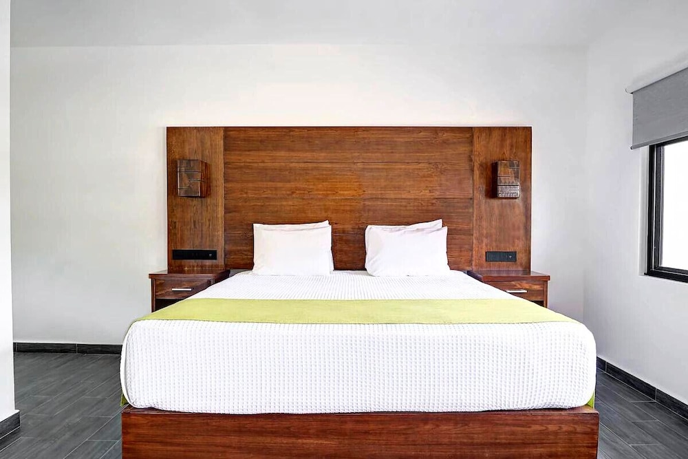 Standard Room - Photo 13