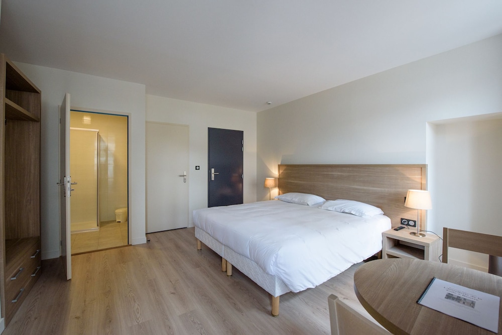 Double Room, Kitchen