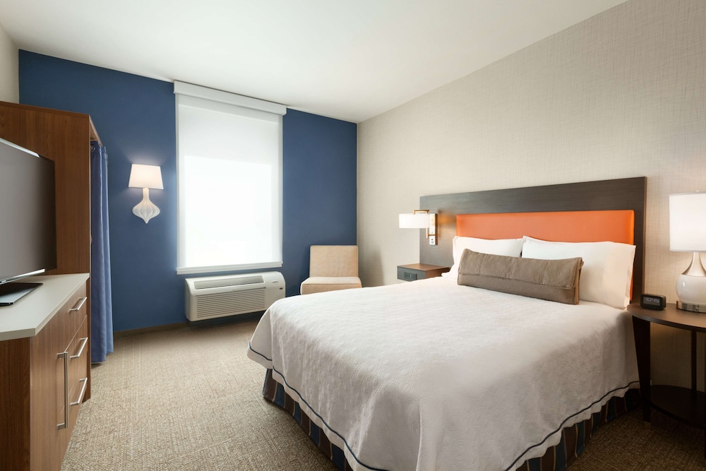Studio, 1 Queen Bed, Accessible, Non Smoking (Bathtub)