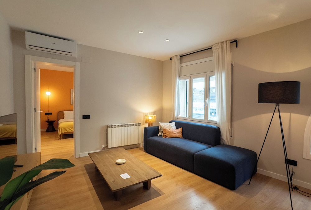 Apartment (3 Bedrooms) photo 2