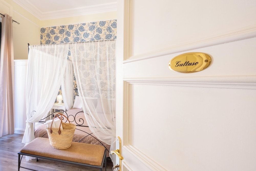 Superior Room, Balcony, City View