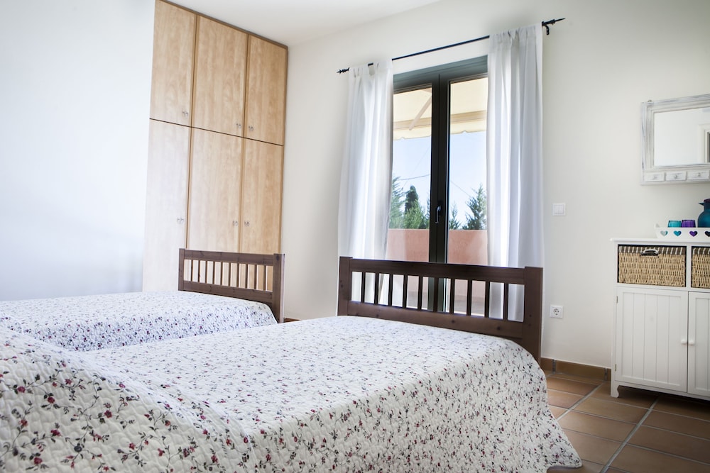 Villa, 3 Bedrooms photo 2