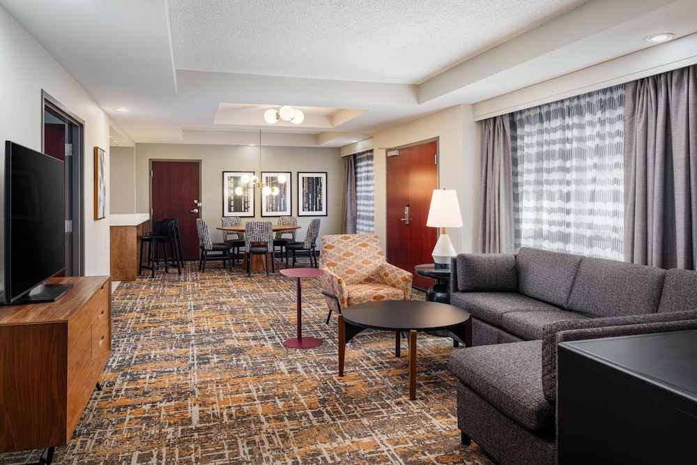 Suite, 1 King Bed (Mayors Suite) - Photo 6