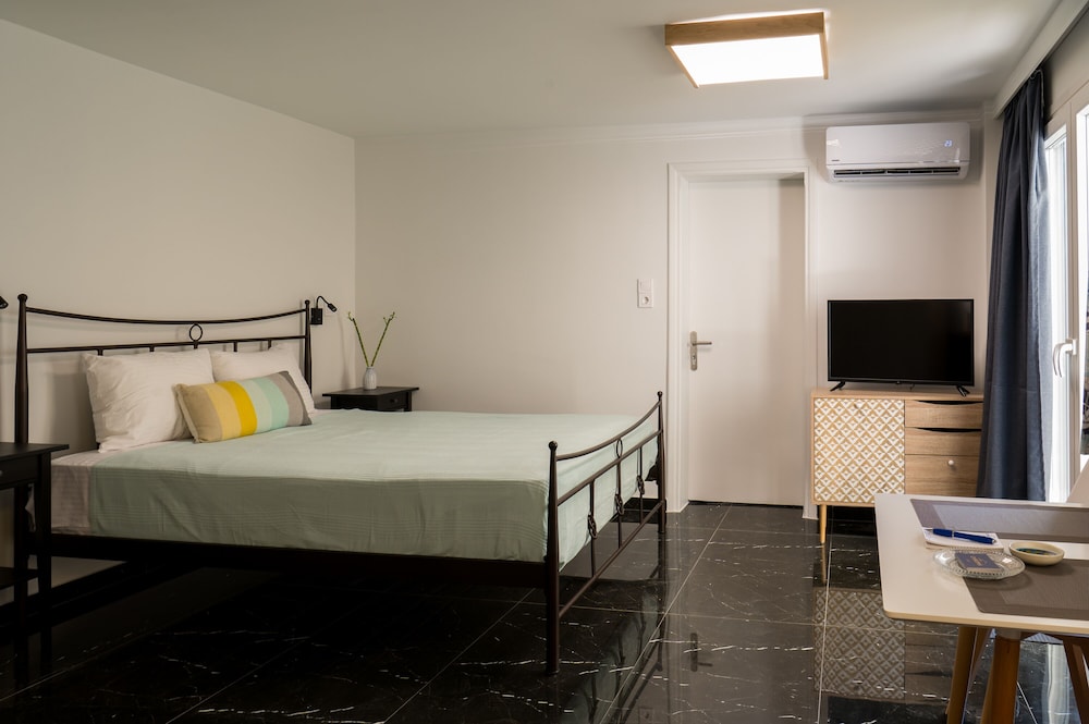 Standard Double Room photo 3