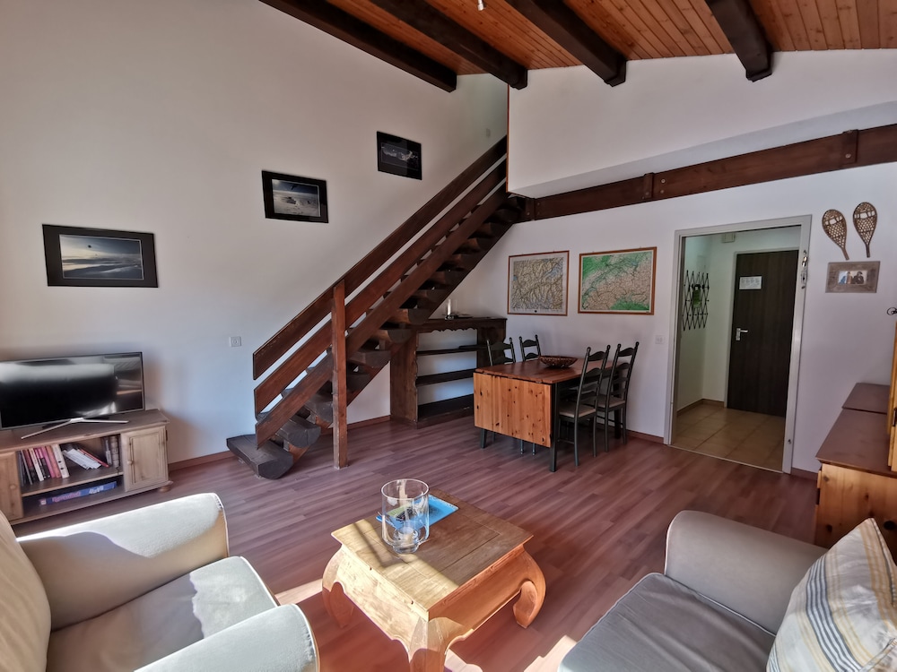 Family Duplex - Photo 11