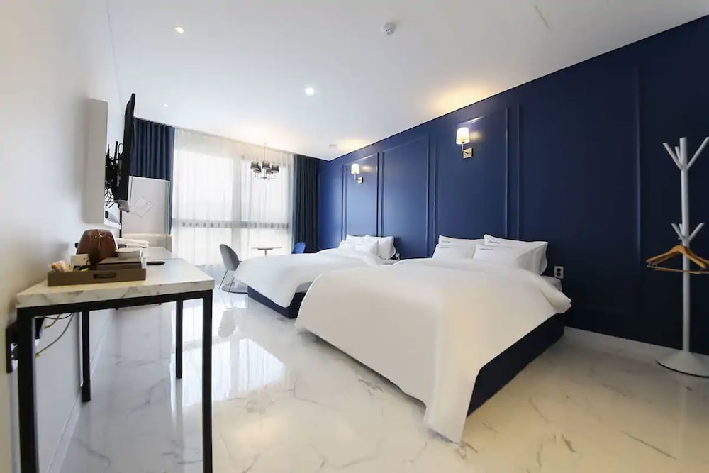 Deluxe Twin Room, 2 Double Beds photo 1