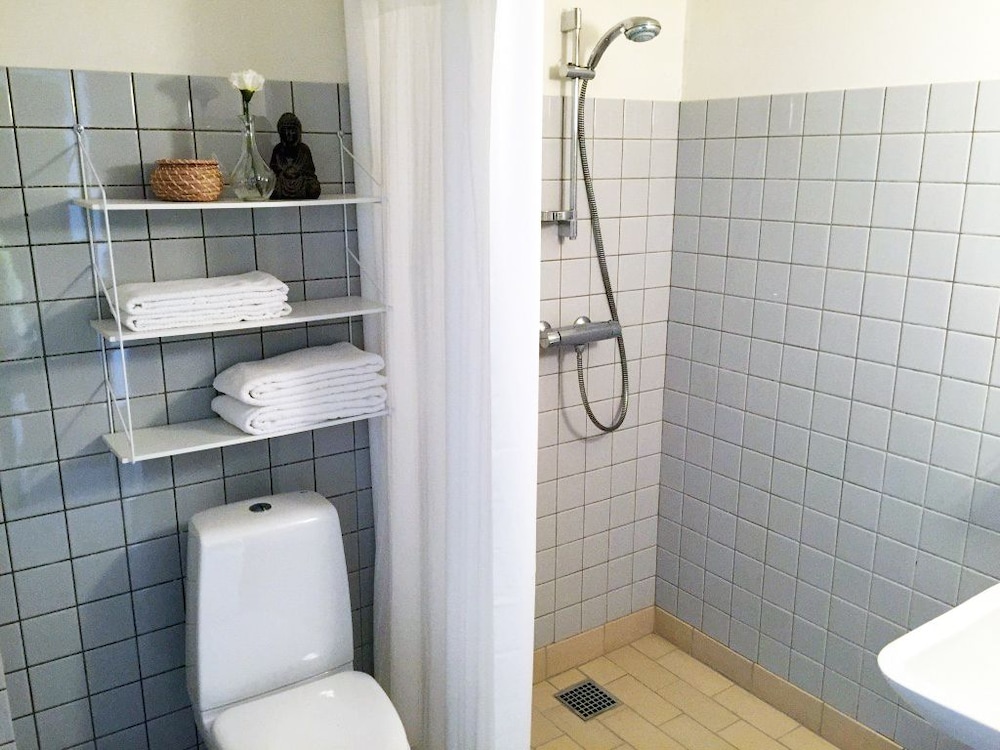 Standard Double Room, 2 Twin Beds, Ensuite, Ocean View photo 2