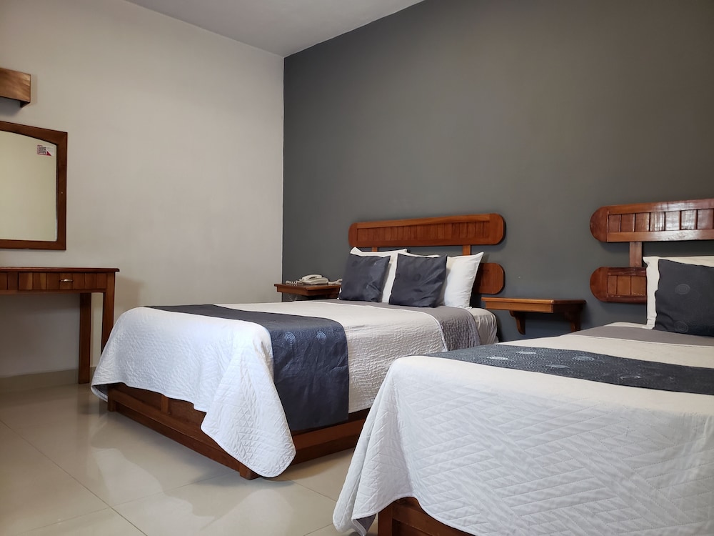 Superior Room, Multiple Beds