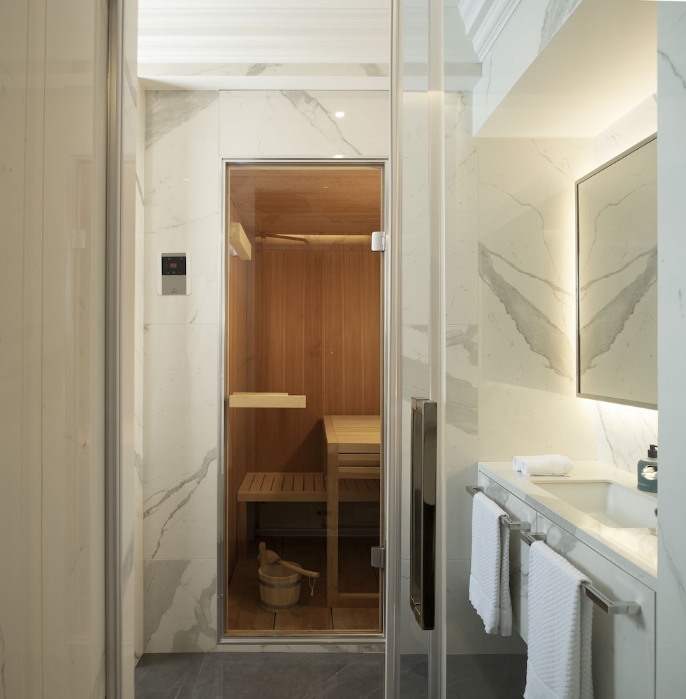 Deluxe Room (Private Spa) photo 3