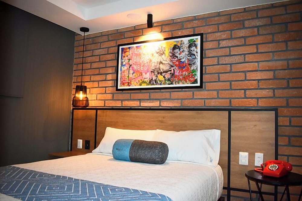 Deluxe Room - Photo 2