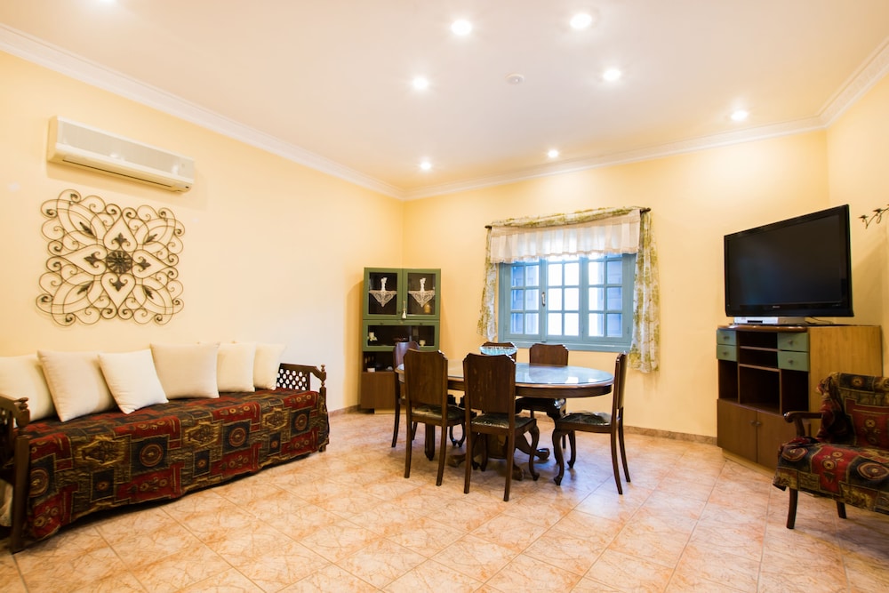 Villa photo 3