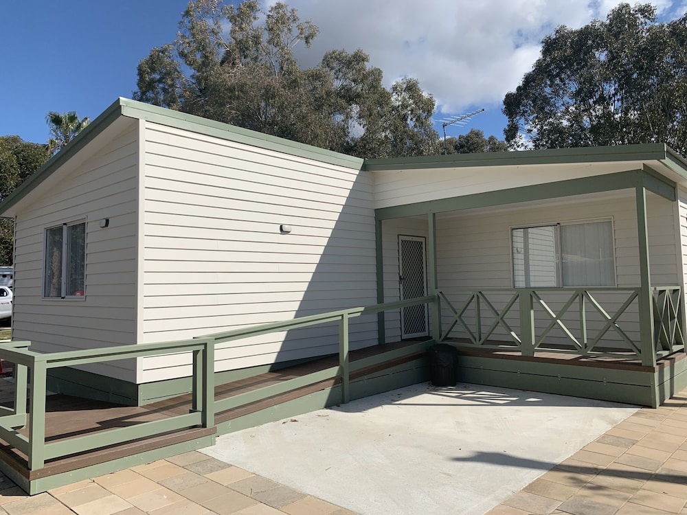 Accessible Park Cabin photo 3