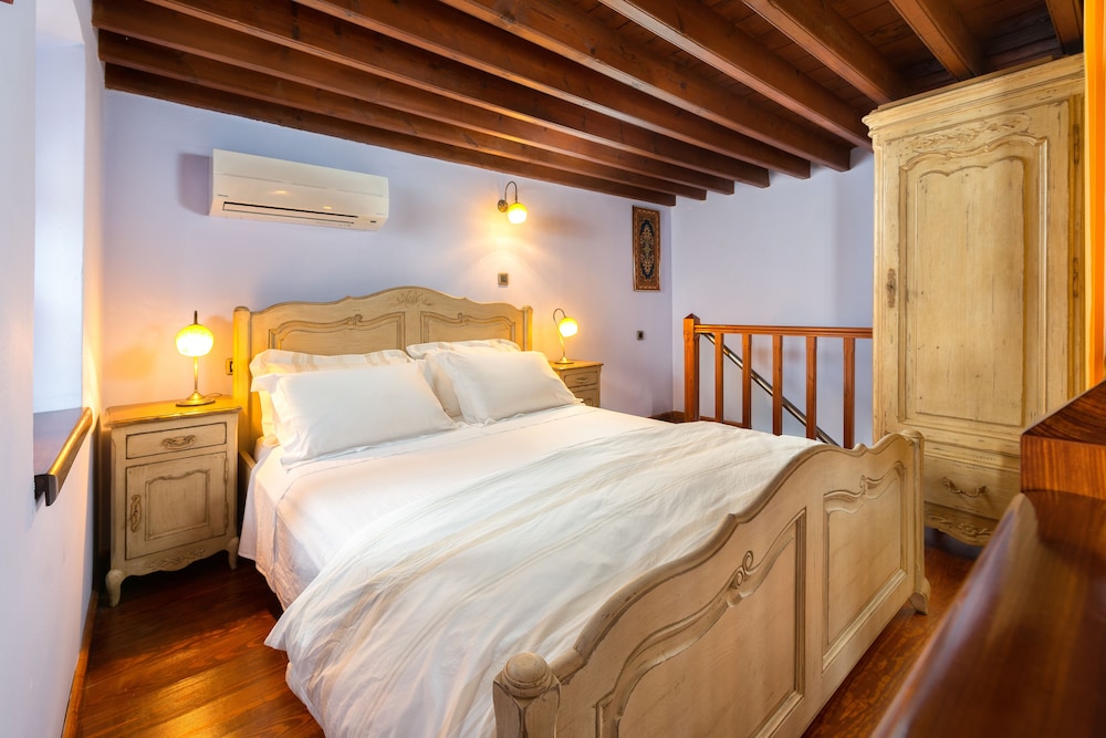Traditional Villa, 2 Bedrooms