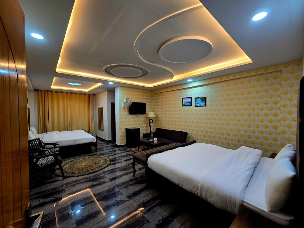 Junior Quadruple Room