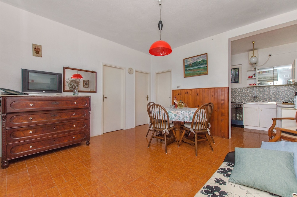 Apartment (A1) photo 3