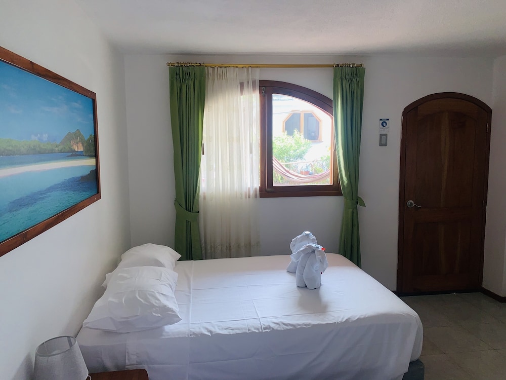 Standard Double Room, 2 Twin Beds photo 1