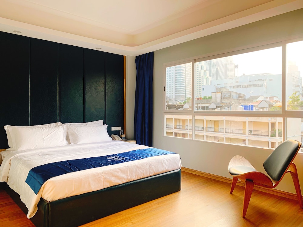 Deluxe Double Room photo 3