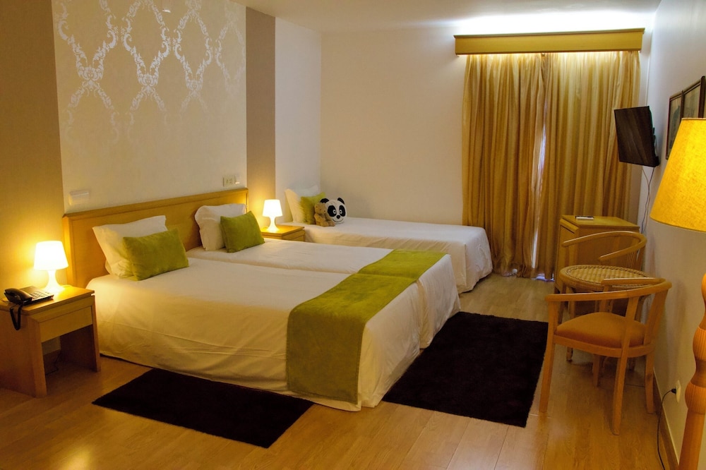 Standard Triple Room - Photo 1