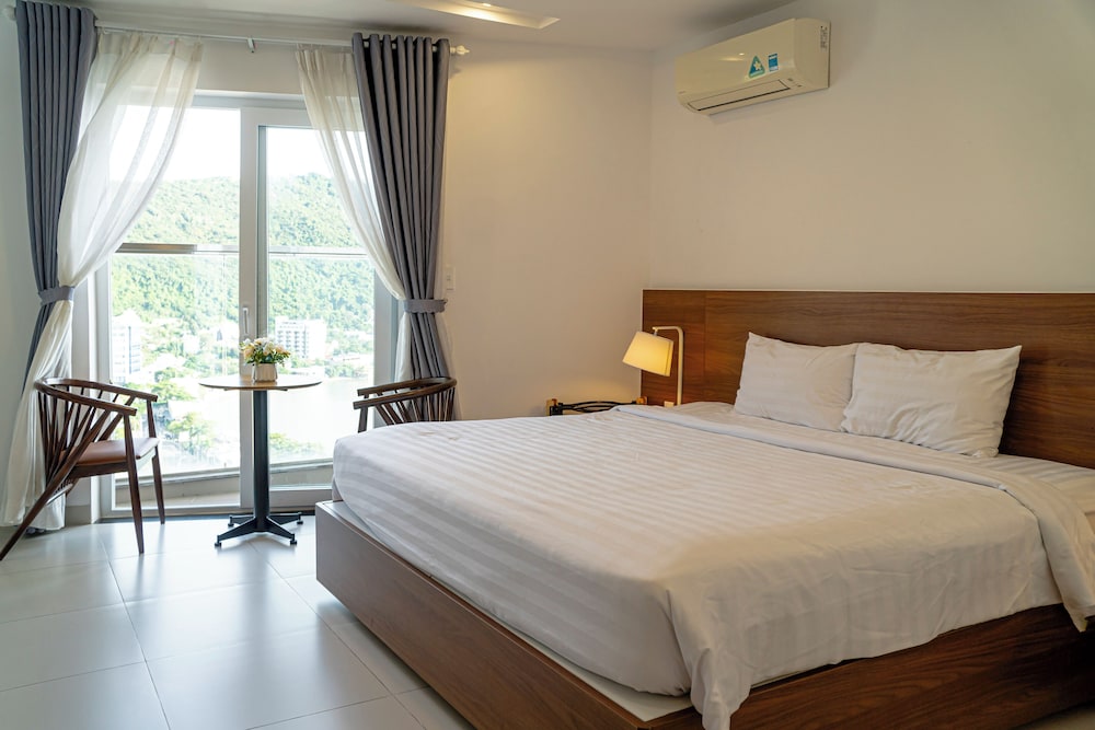 Deluxe Apartment, Multiple Beds, City View