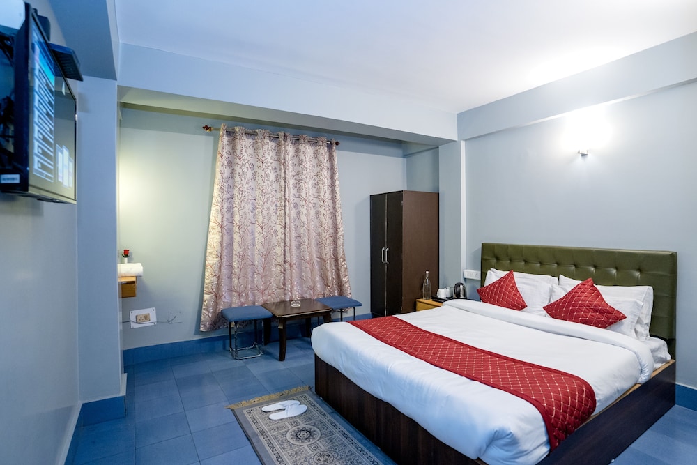 Deluxe Room - Photo 22