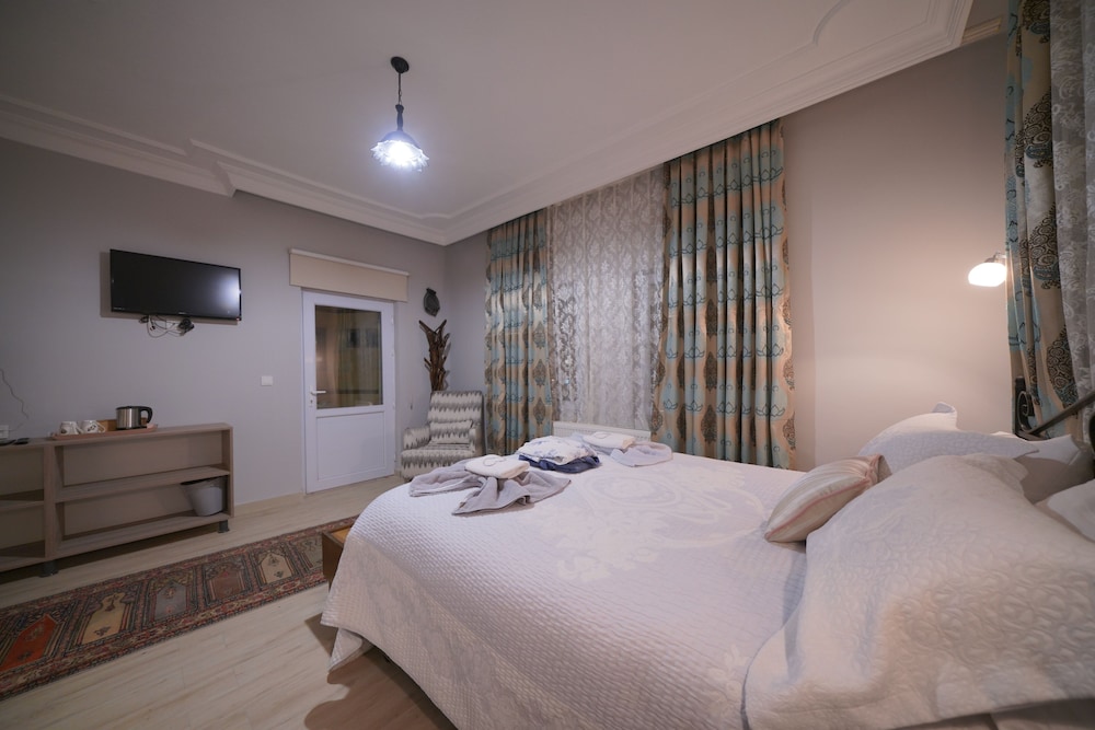 Deluxe Double Room, Valley View photo 3