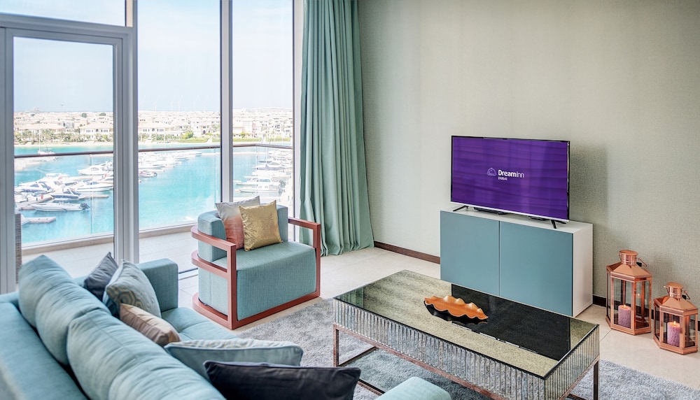 Panoramic Apartment, 3 Bedrooms, Sea View photo 2