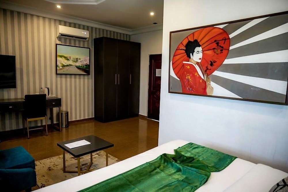 Economy Room - Photo 4