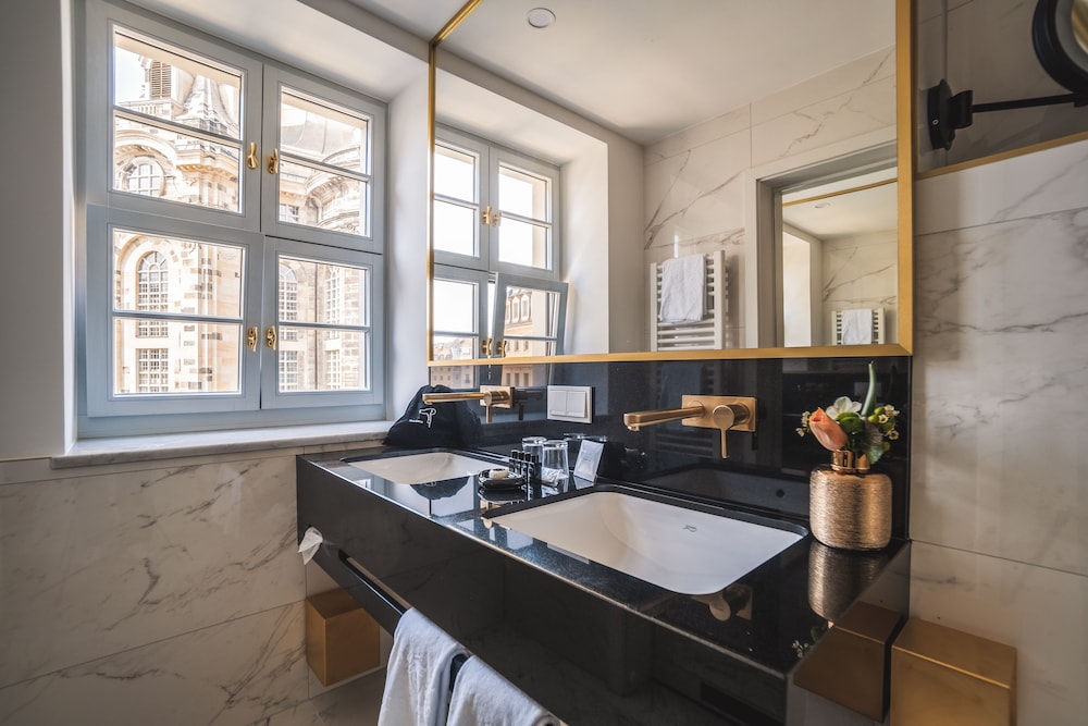 Premium Junior Suite - Photo 6