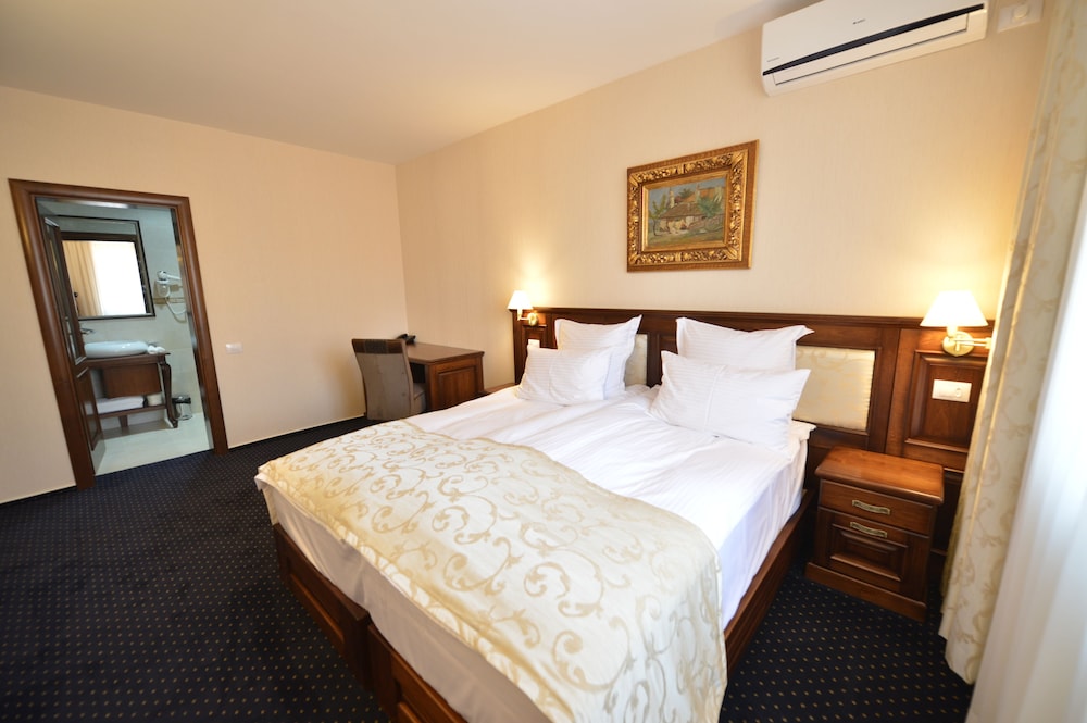 Deluxe Twin Room photo 2