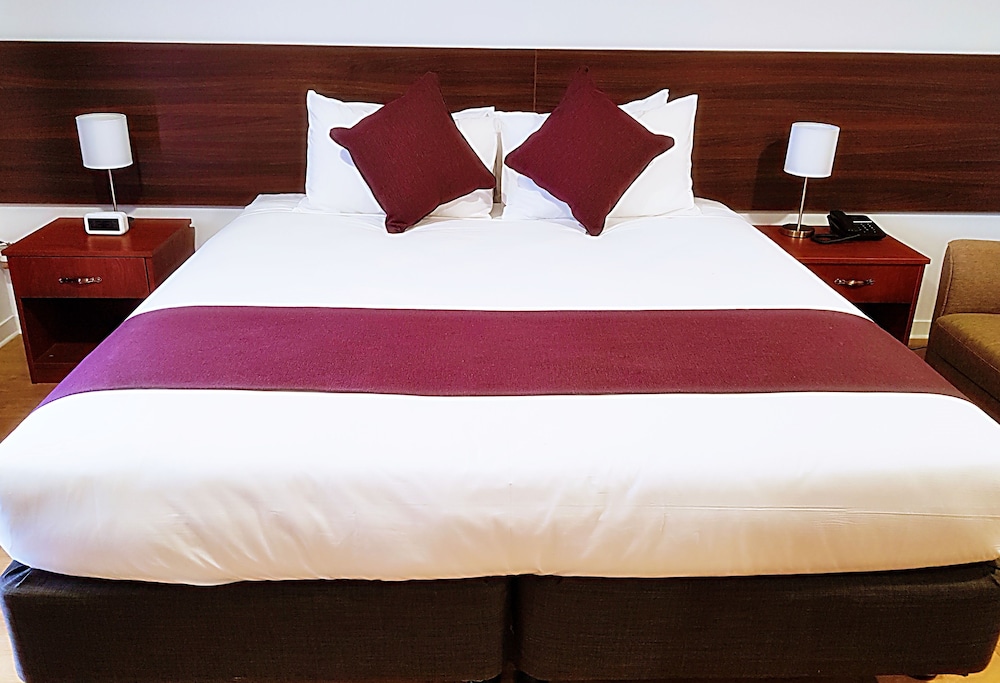 Standard King Room With Free Round-Trip Airport Transfer