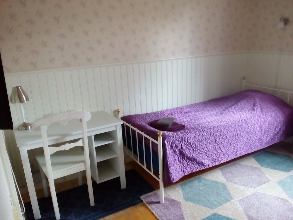 Single Room photo 2