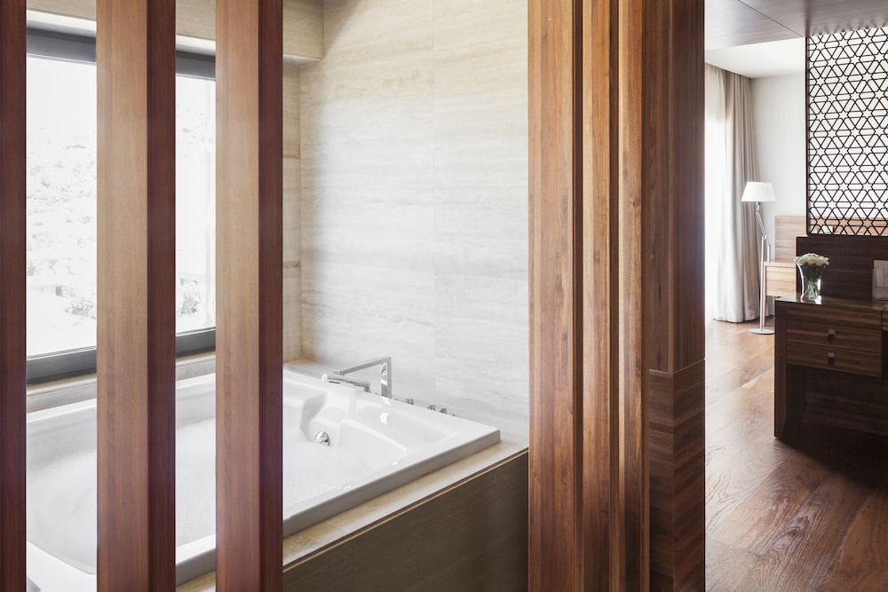 Executive Suite, Mountain View photo 3