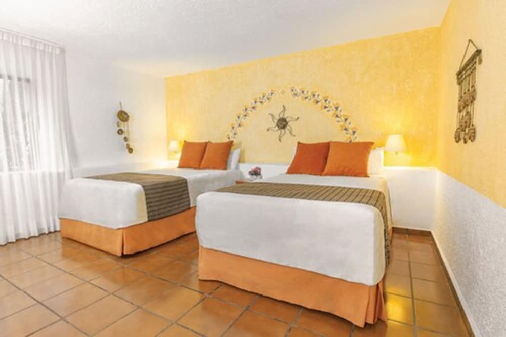 Junior Suite, 2 Double Beds photo 1