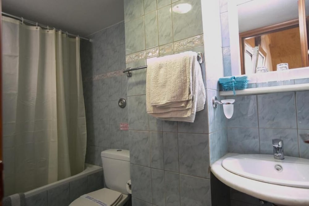 Economy Double or Twin Room - Photo 2
