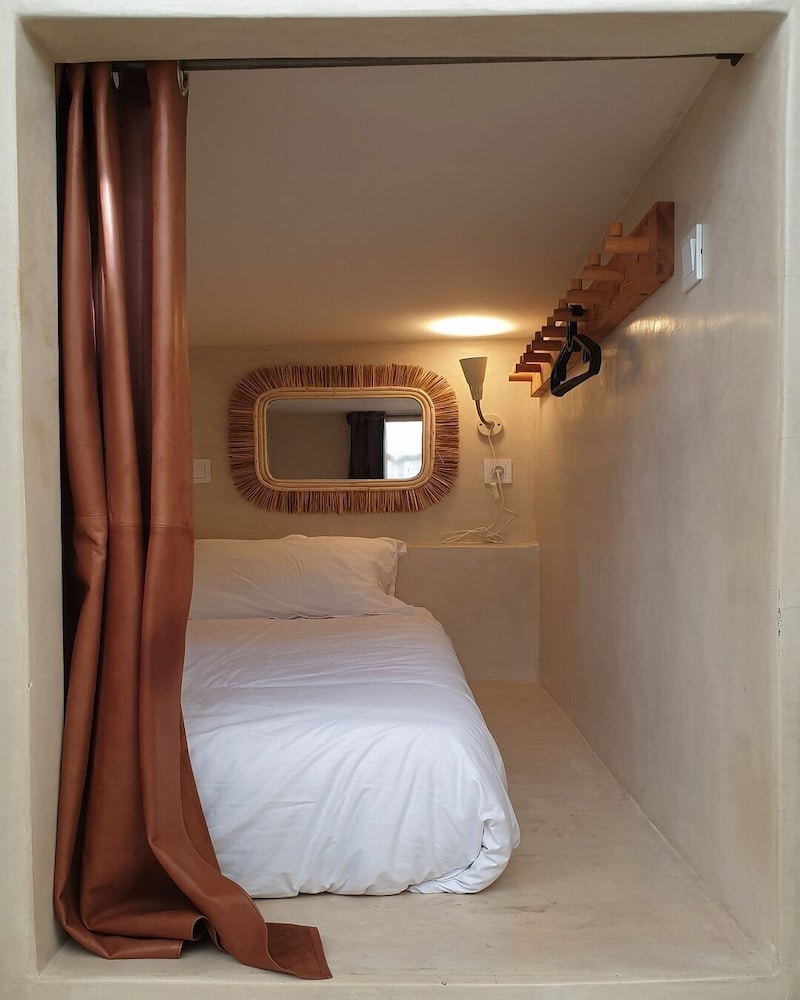 Private Sleeping Box X6