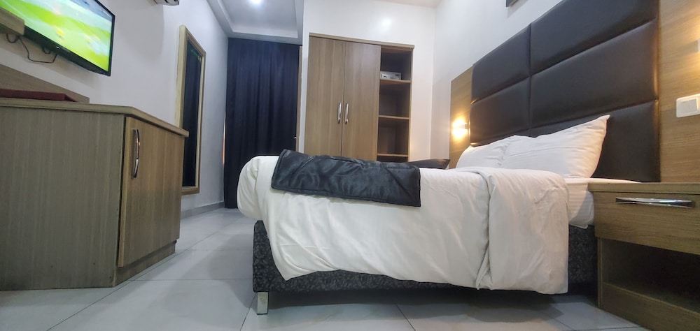 Classic Double Room, 1 Double Bed, Non Smoking, City View
