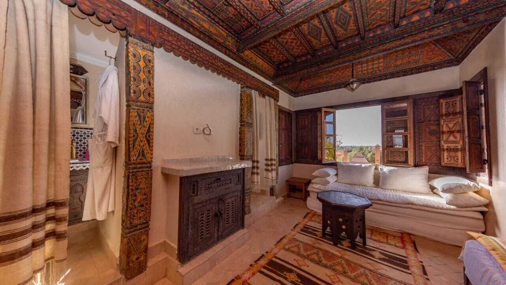 Honeymoon Suite photo 3