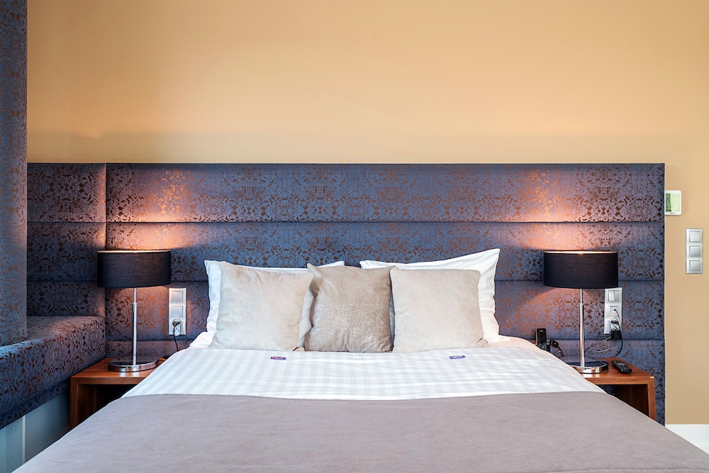 Luxury Grand Lux with River View photo 2