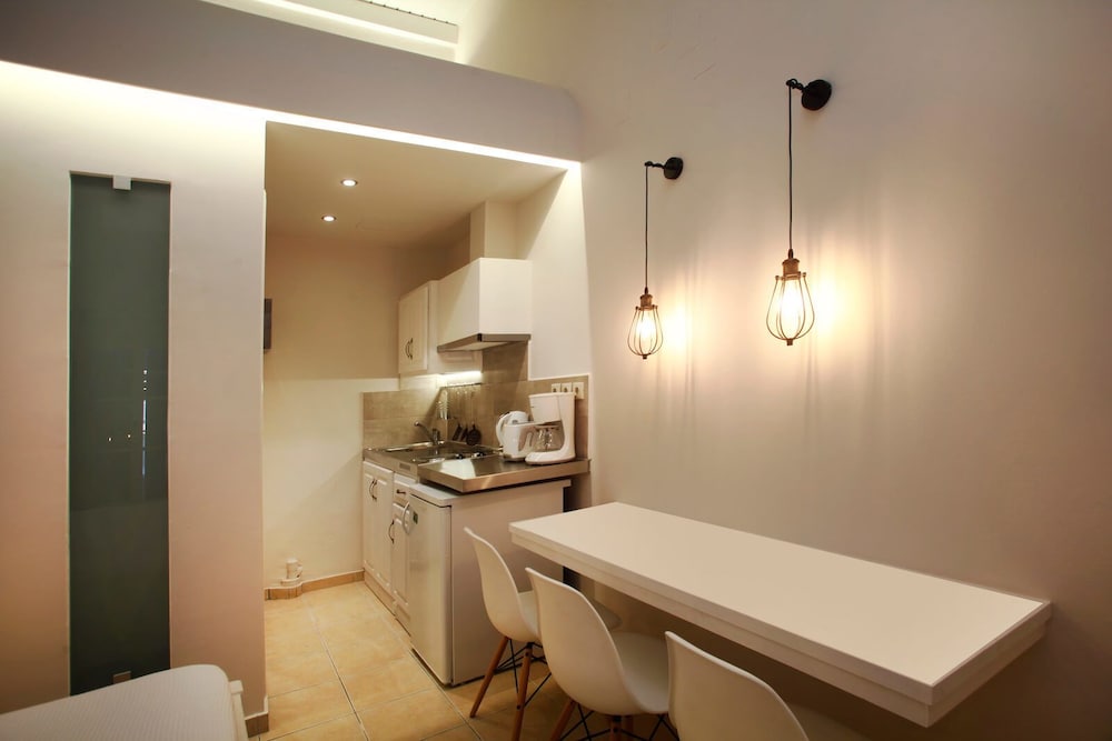 Studio, Balcony, Mezzanine (Aphrodite) photo 3