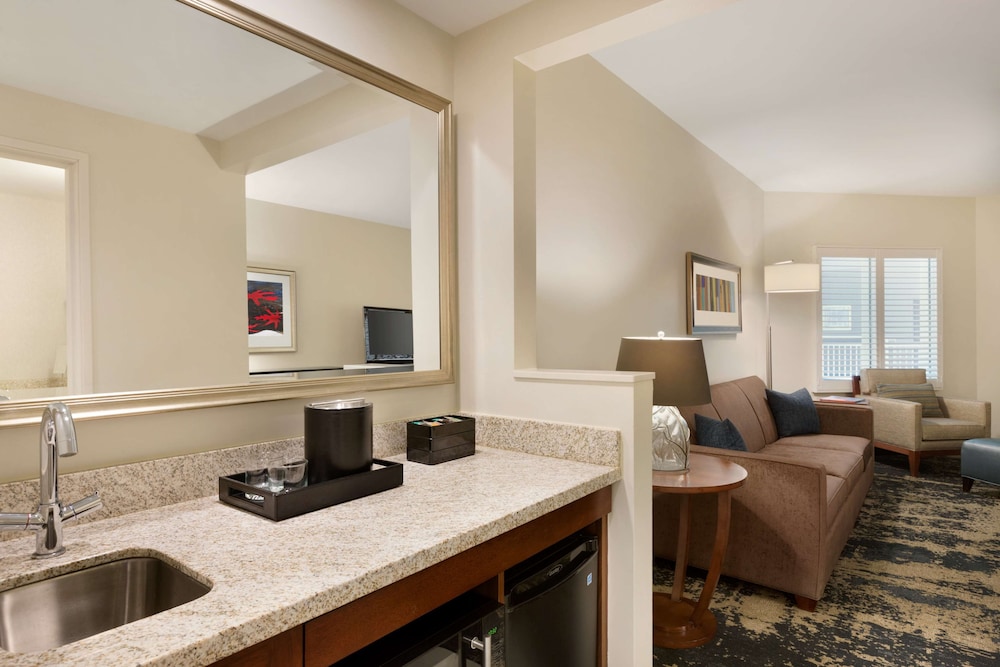 Suite, 2 Queen Beds, Mountain View - Photo 2