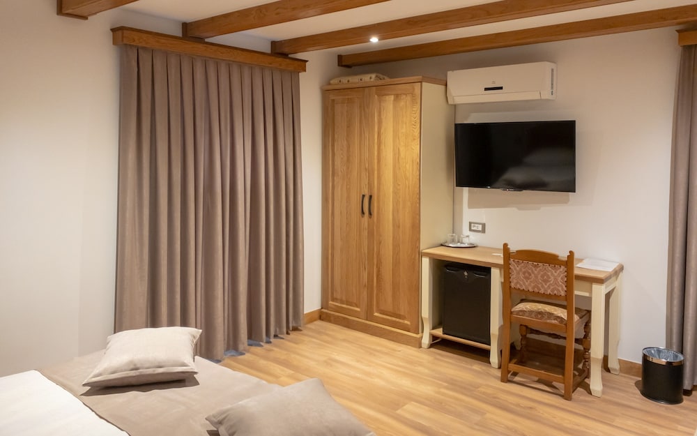 Superior Double or Twin Room, Non Smoking, Balcony photo 1
