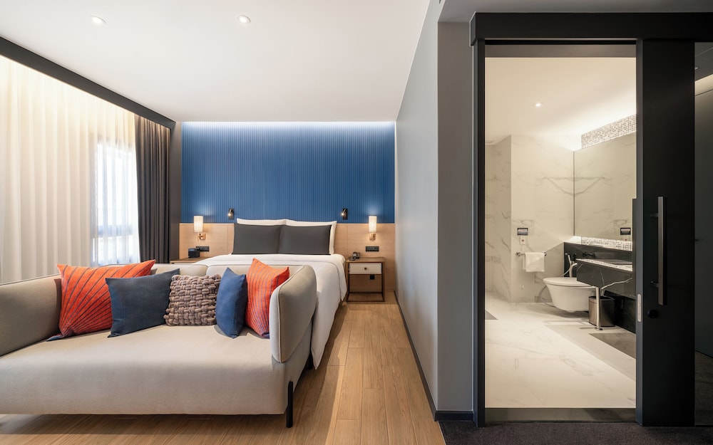 Standard Room, 1 King Bed, Accessible