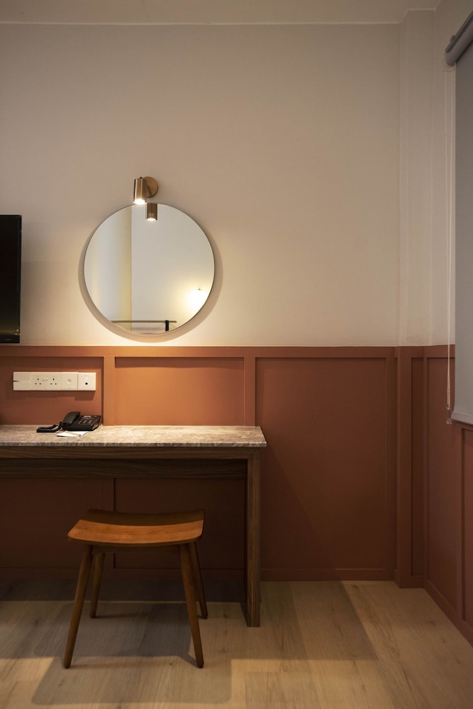 Deluxe Room - Photo 6