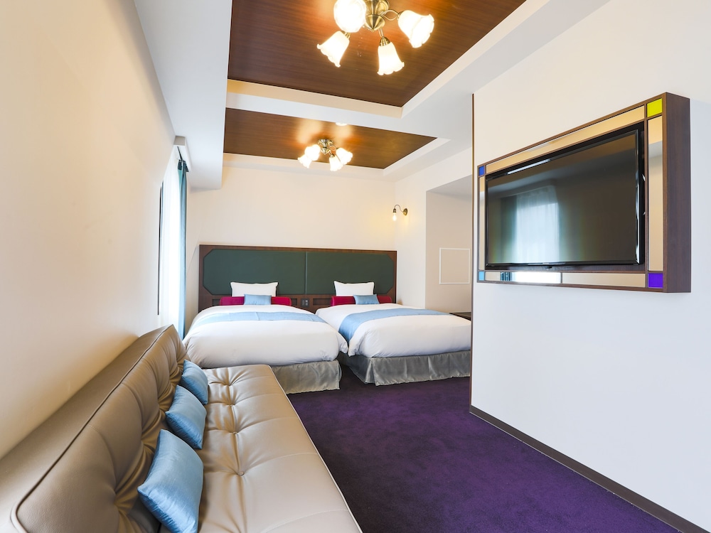 Deluxe Twin Room, 2 Bedrooms, Non Smoking, Corner photo 2