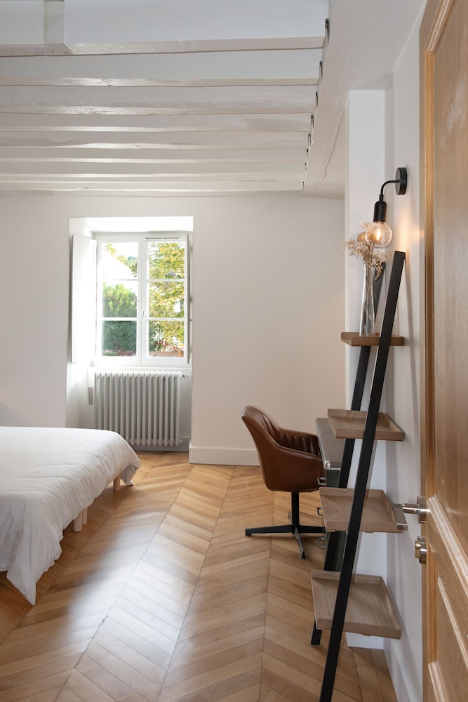 Double or Twin Room - Photo 8