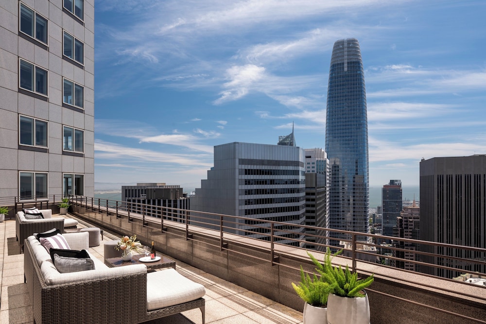 Suite, Terrace (Embarcadero)