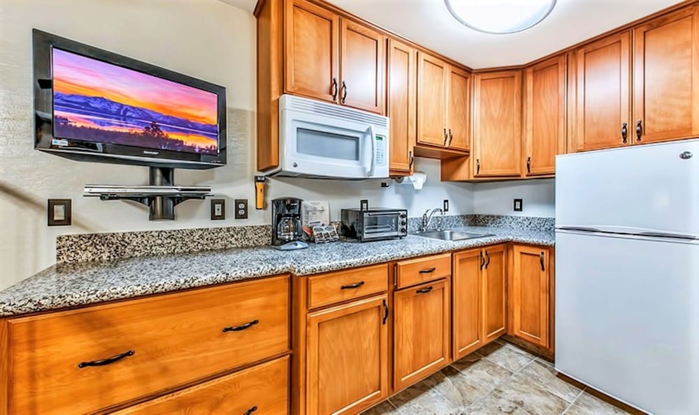Townhouse - Photo 9