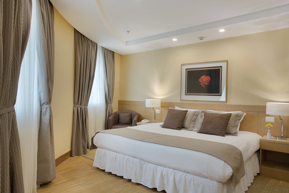 Superior Executivo com Cama Casal - Photo 1
