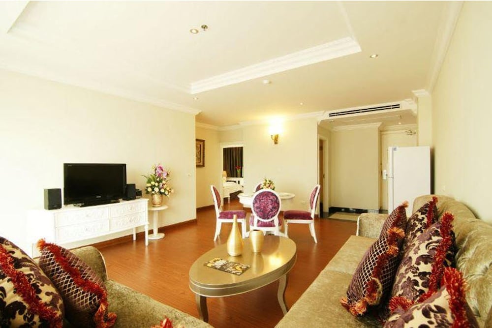 Suite, 2 Bedrooms - Photo 5